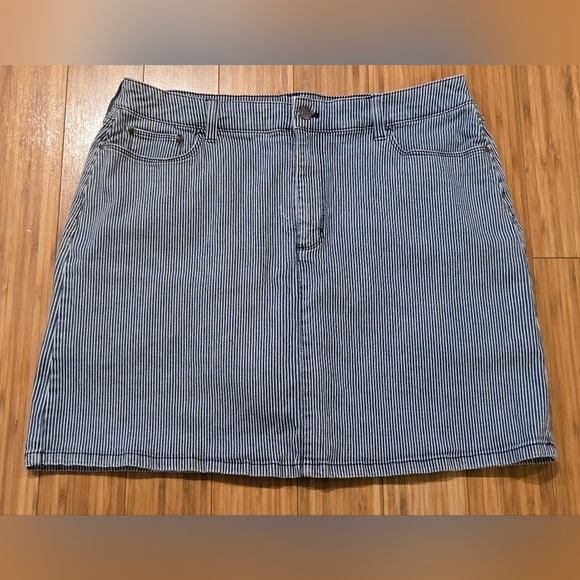 Croft & Barrow Classic Blue Striped Jean Skirt - Picture 1 of 8